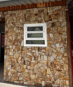 Pedra Pedra madeira e Pedra Moledo